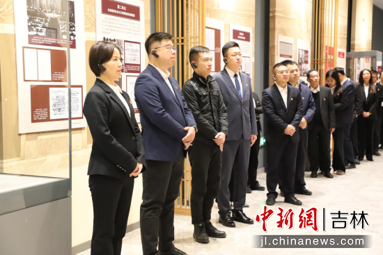 �c��(hu��)�ˆT�^չ�� �O��/�z