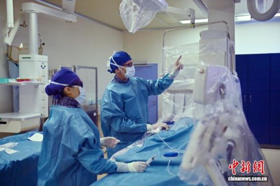 10��17���������L(zh��ng)����������(��)�����g(sh��)�������� �z