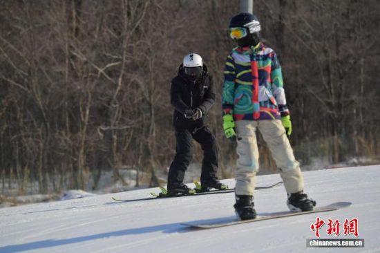 ��ѩ��(��i)�������ڼ����е�ѩ��(ch��ng)��ѩ��(�Y�ψD)���� �z