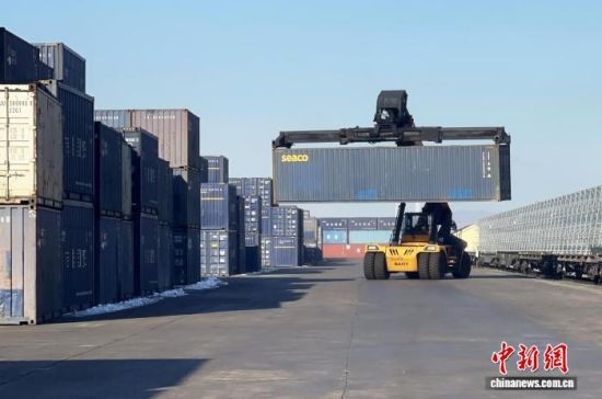 12��11�������֬q���������ˆT�ڬq���F·�ڰ��M�м��b����b�������� �z