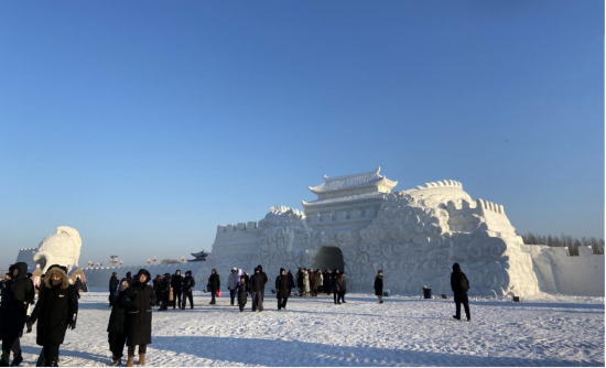 ������̫ƽ�ر�ѩ��ʳ�����R����̫ƽ��30�fƽ���׏V韈����c��Ȼ�����YԴ����7.5�f�����ױ�ѩ���@��